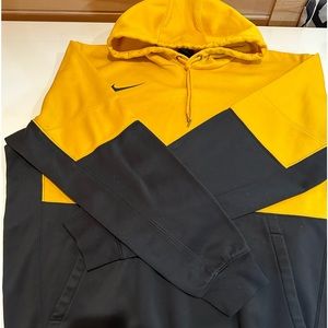 Men’s hoodie